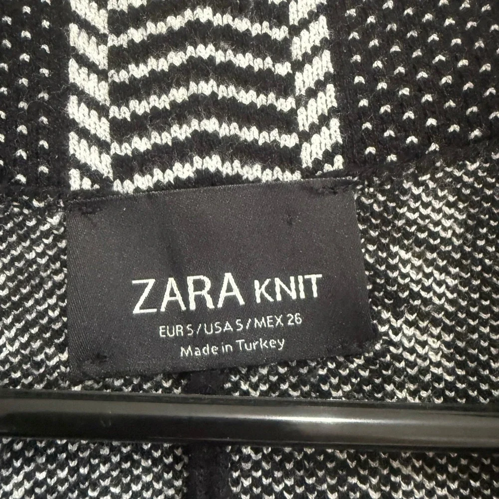 ZARA KNIT Striped‎ Geometric Maxi Cardigan Sweater Jacket Women S Black White